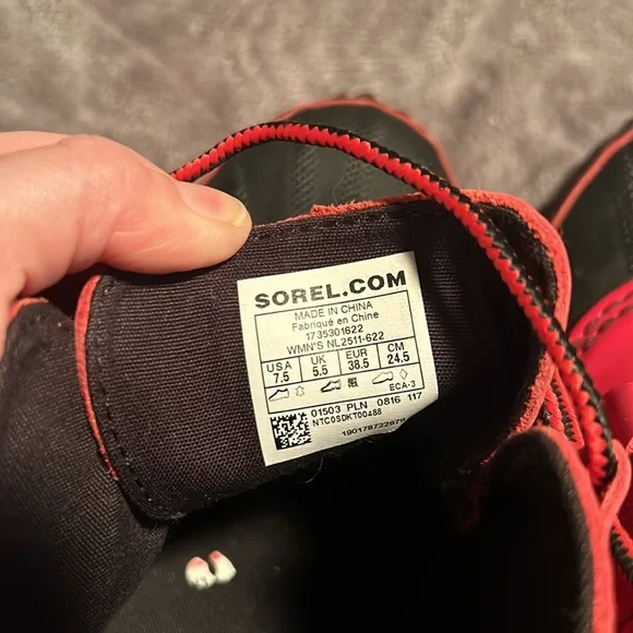 Sorel Red Out and About boots - Picture 4 of 7